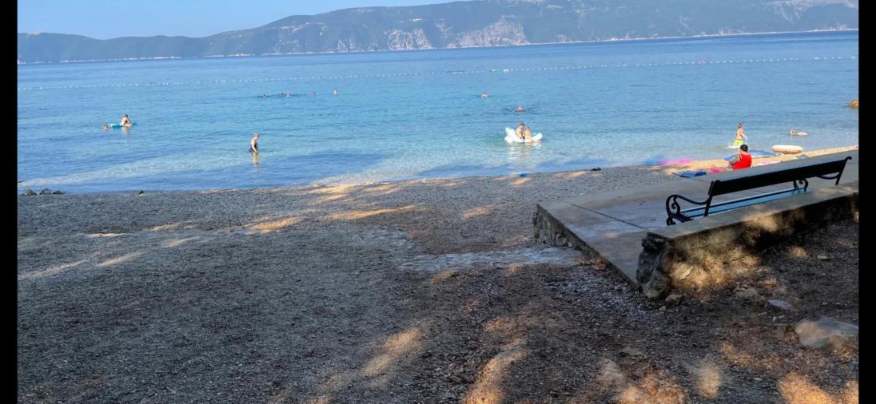 Villa Mira ***** Pinezići エクステリア 写真